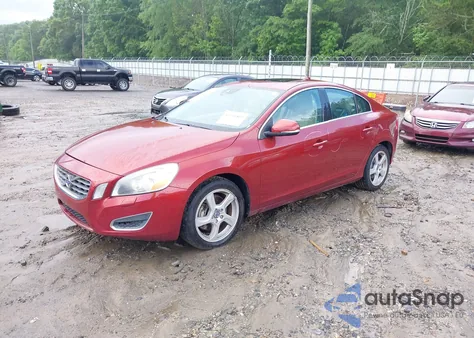 2012 Volvo S60 T5 z USA, uszkodzony, nr VIN YV1622FSXC2037620
